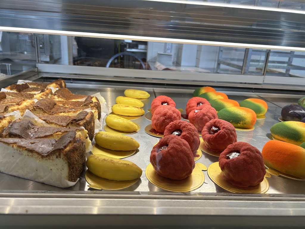 Lakon Paris Patisserie Seaport