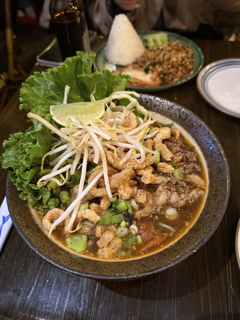 Lan Larb Chiang Mai, Soho