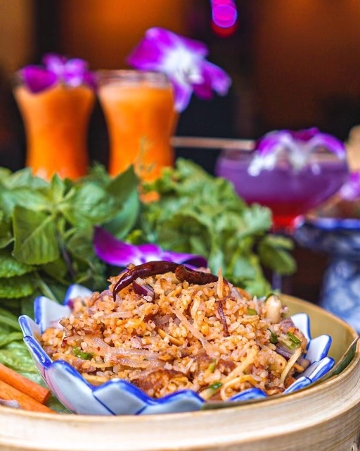 Lao Table