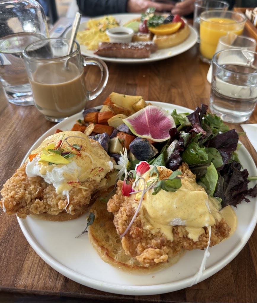 Lapisara Eatery