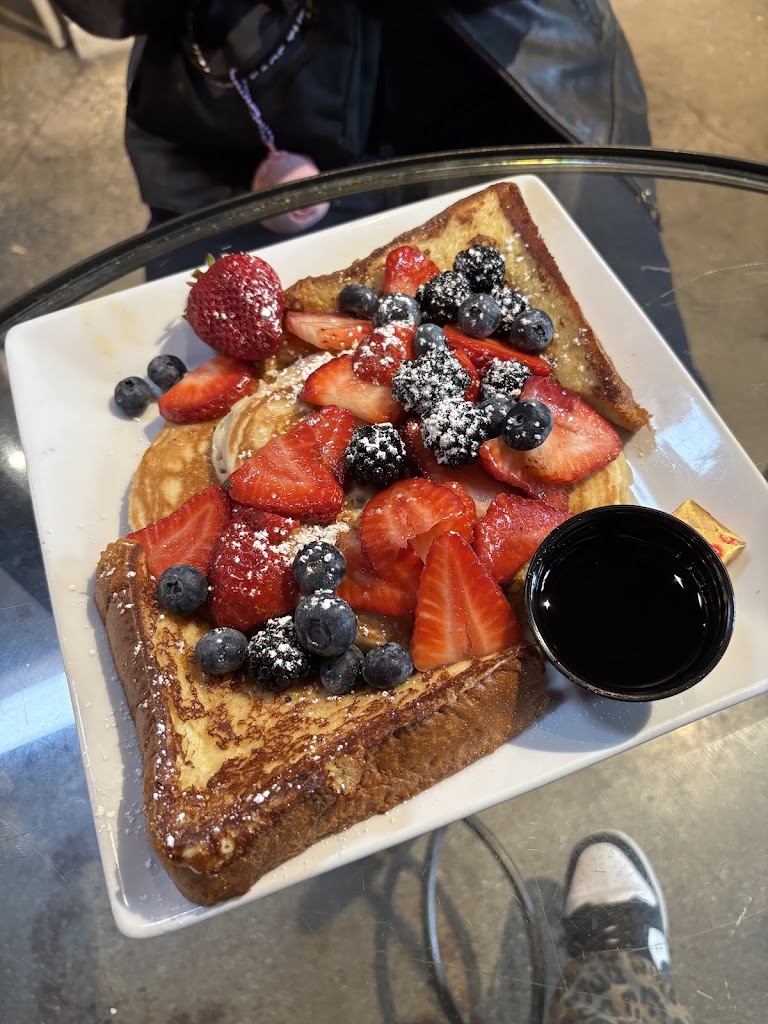Larchmont Bungalow Cafe