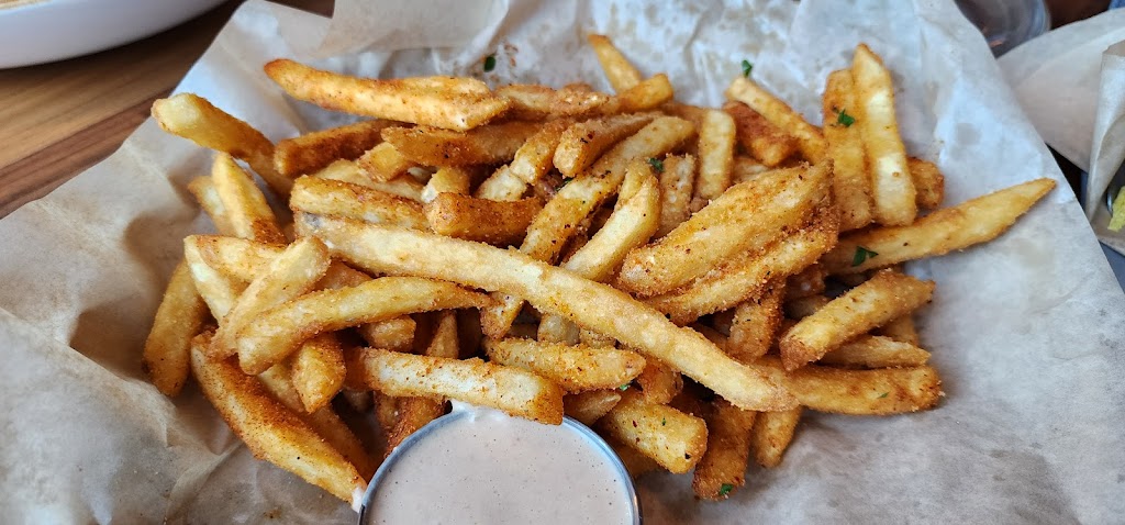 Lazy Dog Restaurant & Bar