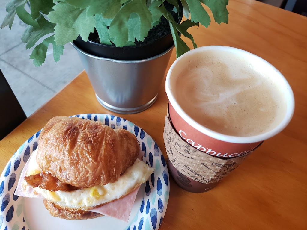 Le's Deli & Bakery