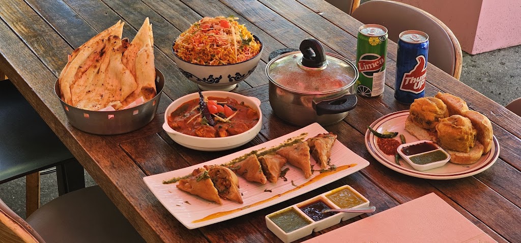 Leela Indian Food Bar (Dundas) Best Indian Restaurant Toronto