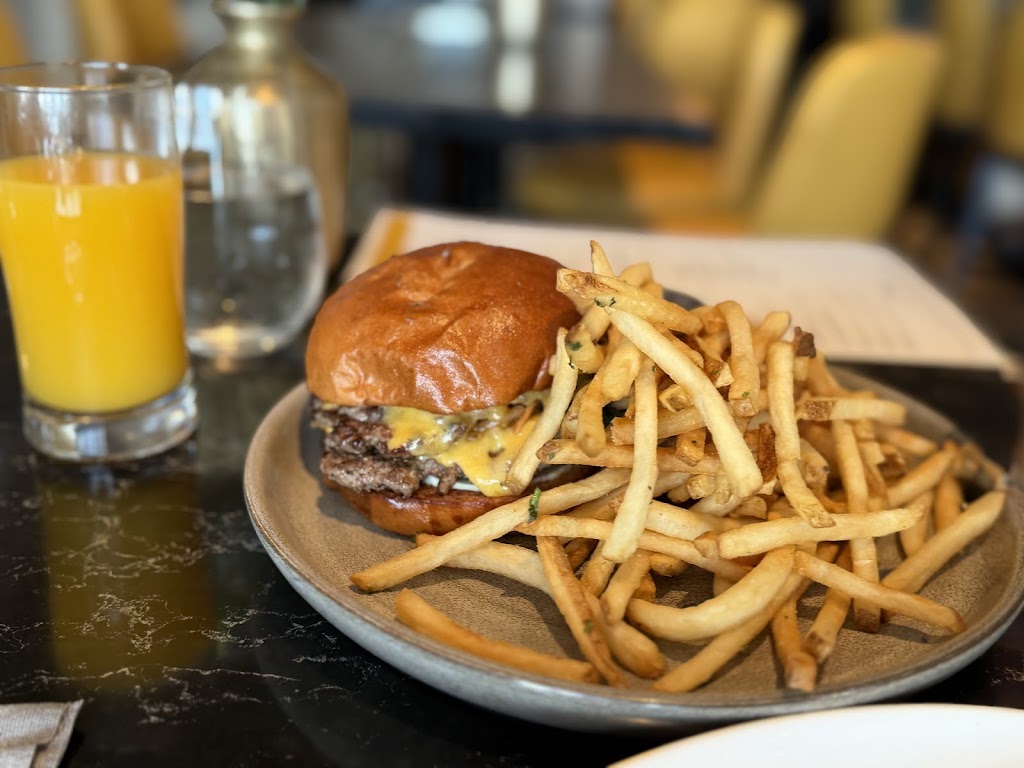 LIMEWOOD BAR & RESTAURANT
