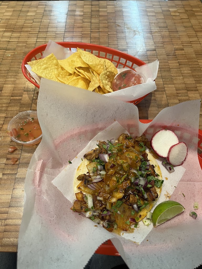 Los Hermanos Taqueria