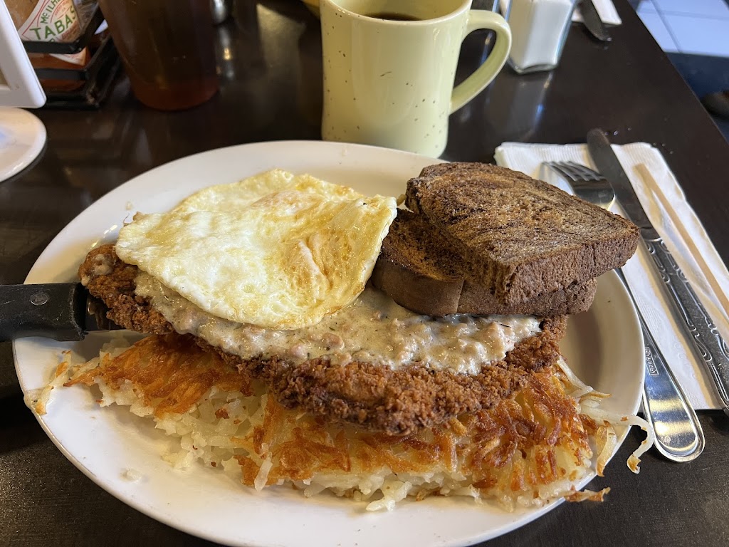 Lost Lake Cafe & Lounge