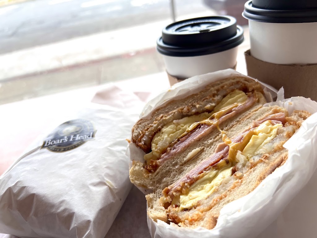 Lou's Cafe
