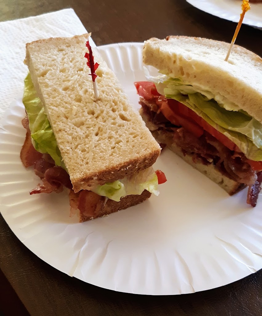 Lou's Cafe
