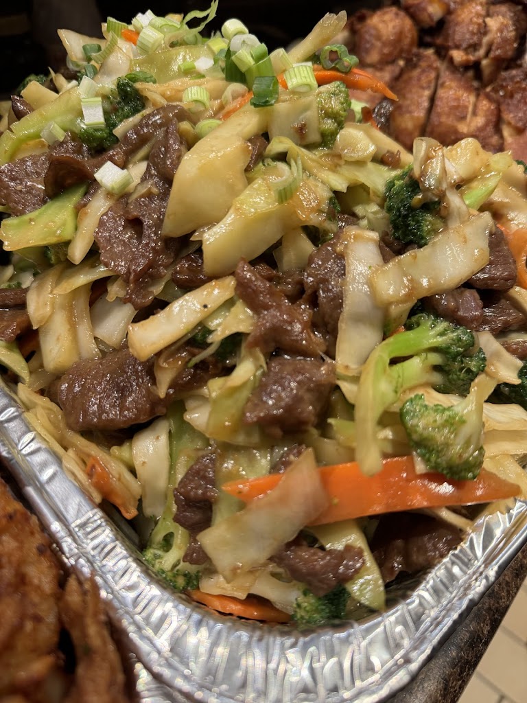 Lucky Lin's Restaurant - West Indian (Guyanese) & Chinese Food