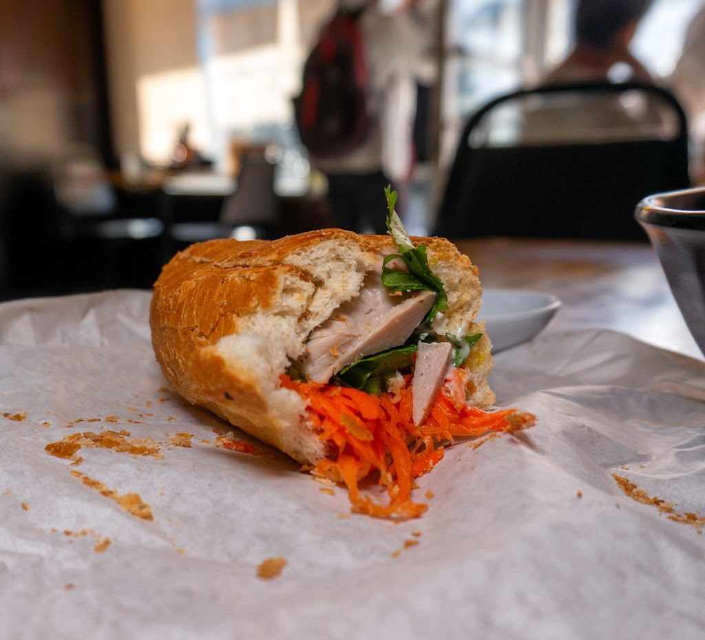 Luen Fat | Bakery & Restaurant