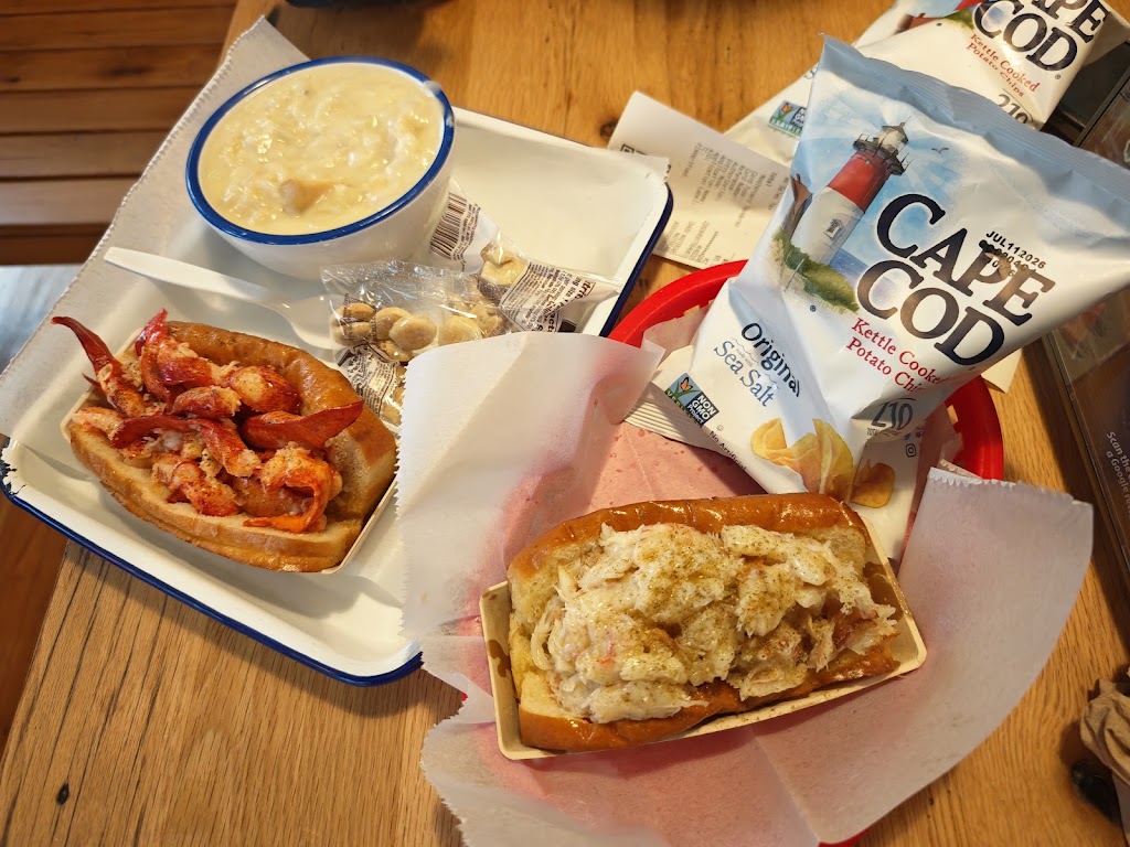 Luke's Lobster Pike Street