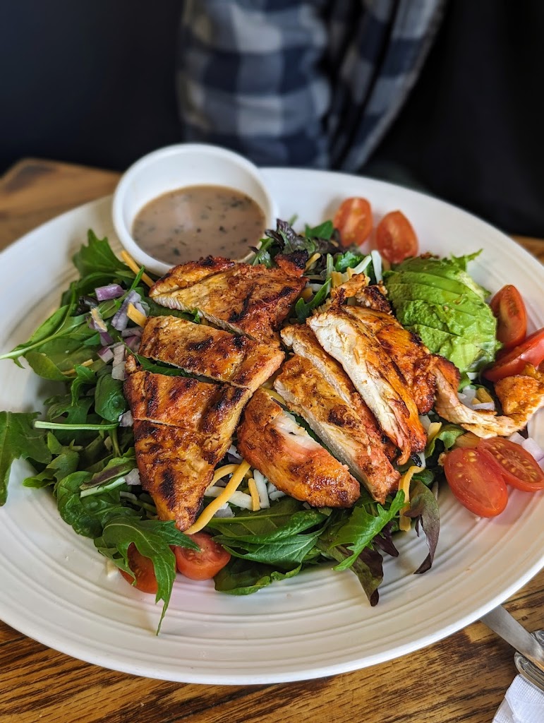 Lynn & Lu's Escapade Cafe