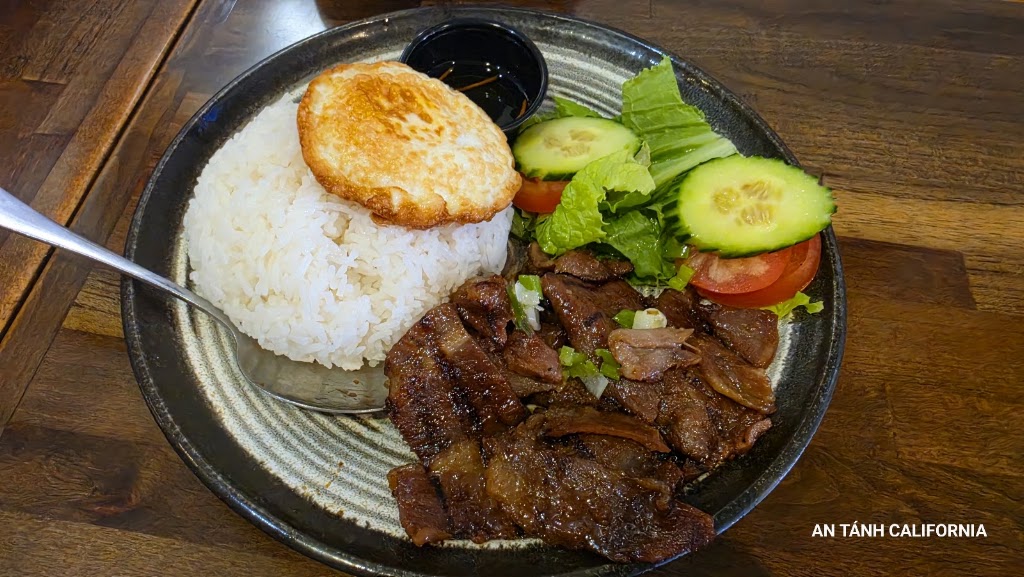 Ly's Vietnamese Cuisine