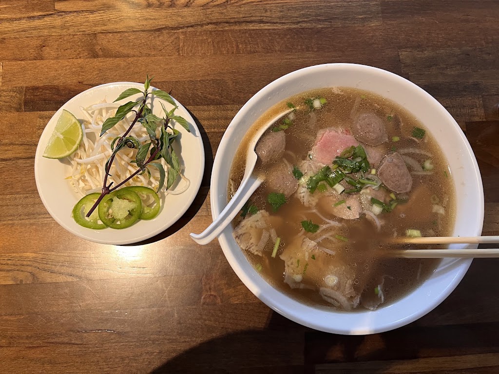 Ly's Vietnamese Cuisine