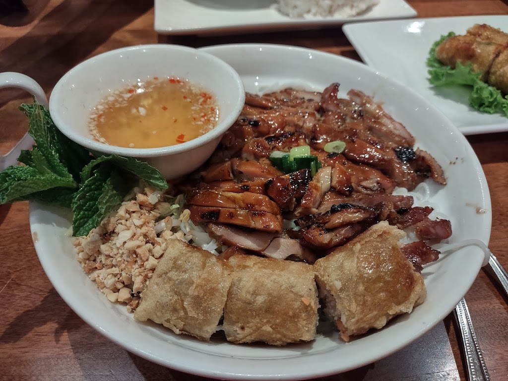 Madame Saigon (Markham Road)