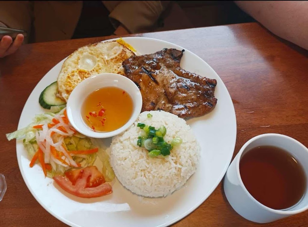 Madame Saigon (Markham Road)