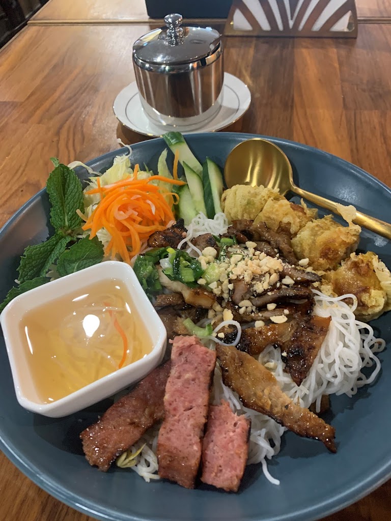 Madame Saigon (Midtown)