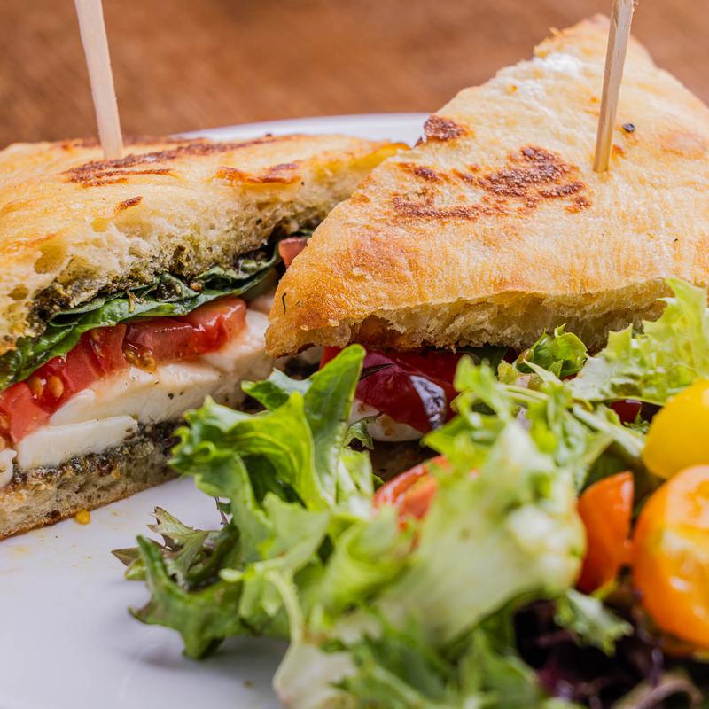 Magnin Street Cafe & Bistro