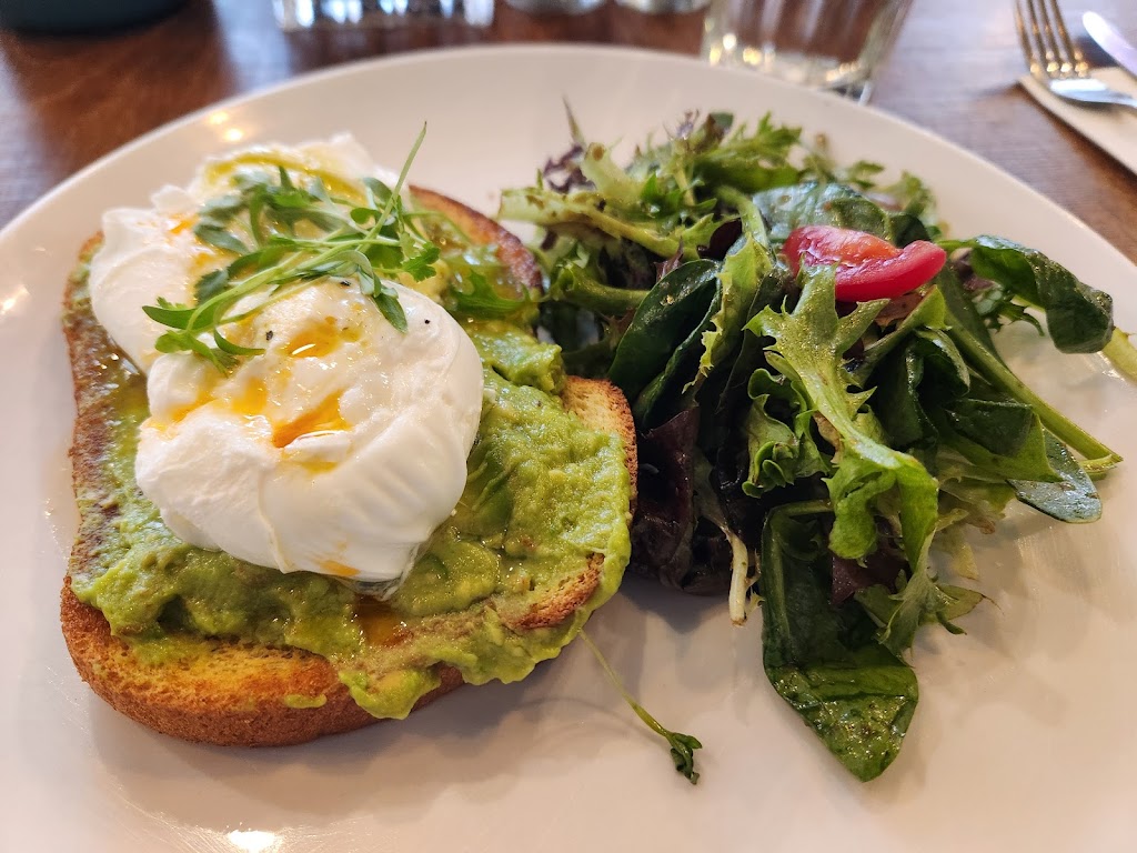 Magnin Street Cafe & Bistro