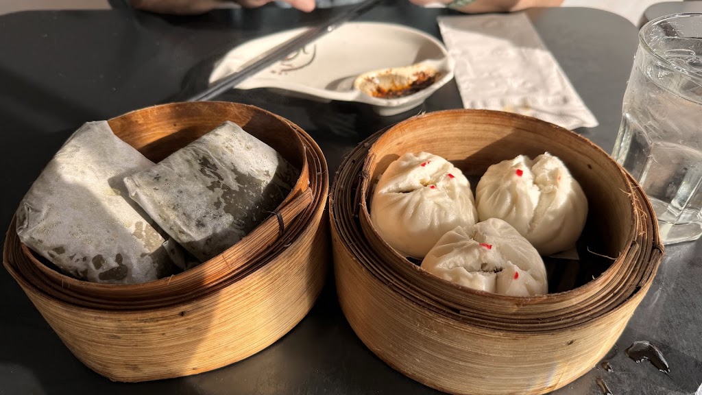 Mama Ji's