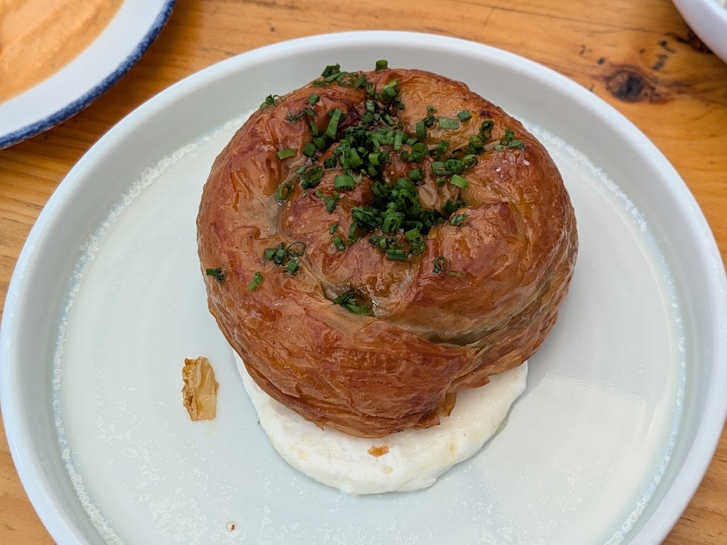 Mamakas Taverna
