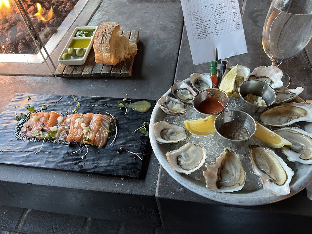 Mare Oyster Bar