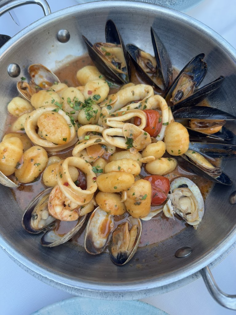 Mare Oyster Bar