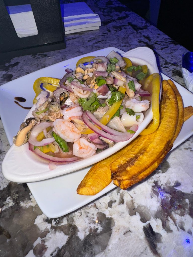 Masheratti Lounge & Grill