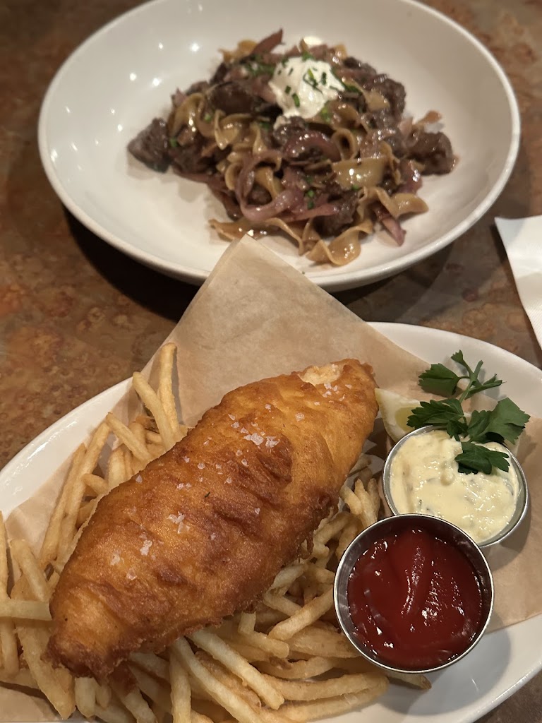 Matts' Rotisserie & Oyster Lounge