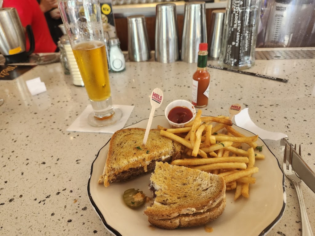 Mel's Kitchen