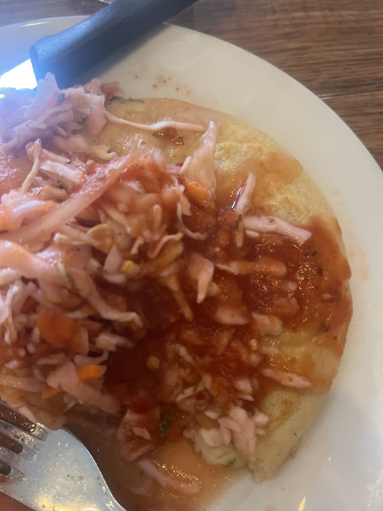 Mi Pequeño El Salvador Restaurant