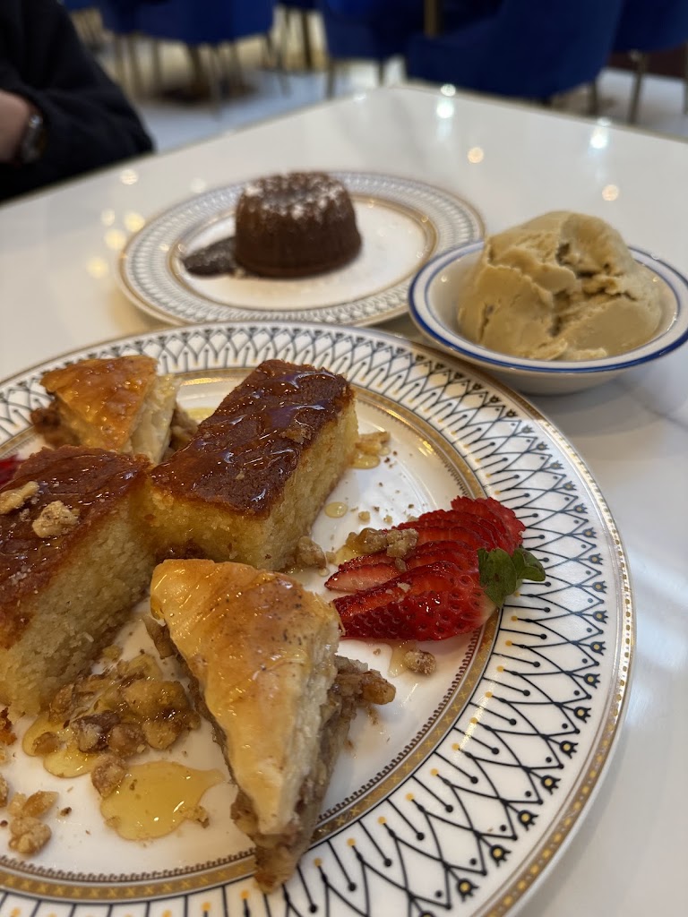 Milos Taverna