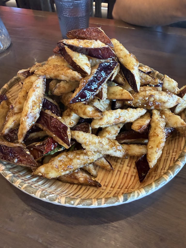 Miss Qu Barbecue & Restaurant Scarborough - 曲小姐江湖菜烧烤酒馆Scarborough