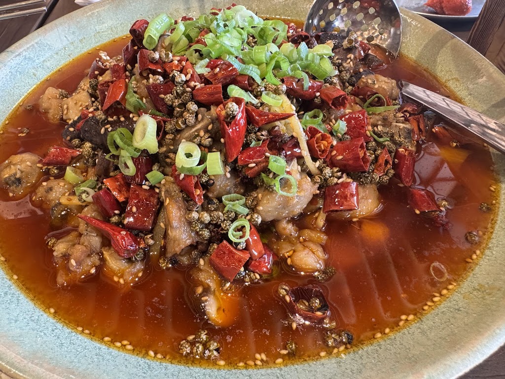Miss Qu Barbecue & Restaurant Scarborough - 曲小姐江湖菜烧烤酒馆Scarborough