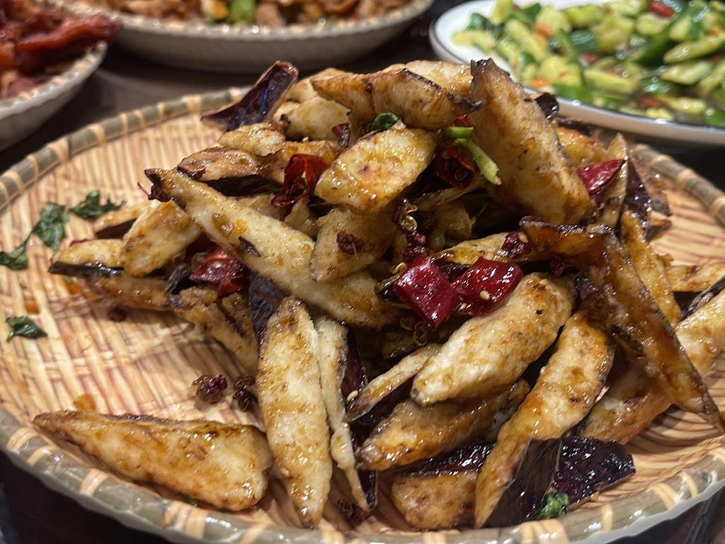 Miss Qu Barbecue & Restaurant Scarborough - 曲小姐江湖菜烧烤酒馆Scarborough