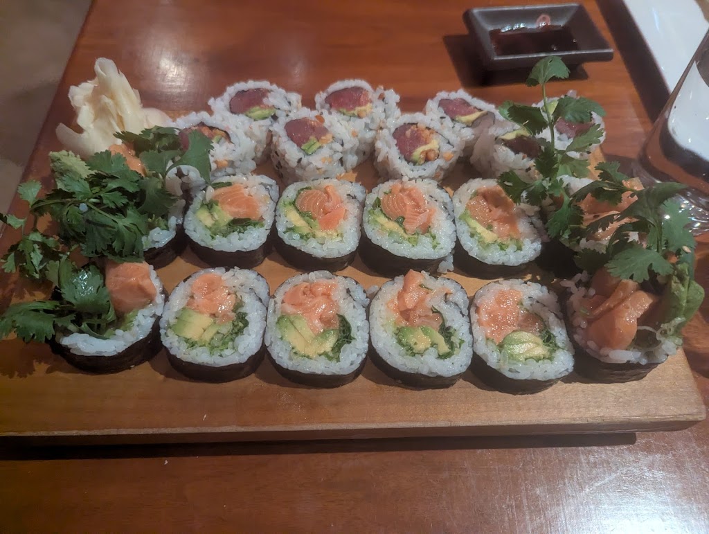 Moki's Sushi & Pacific Grill