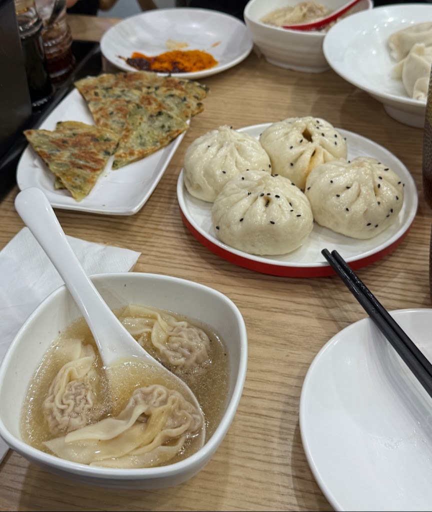 Mom's Pan-Fried Bun 老娘水煎包 | Downtown