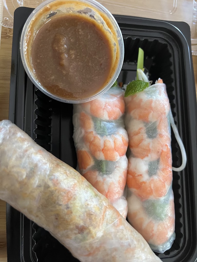 Mom's Pho & Banh Mi