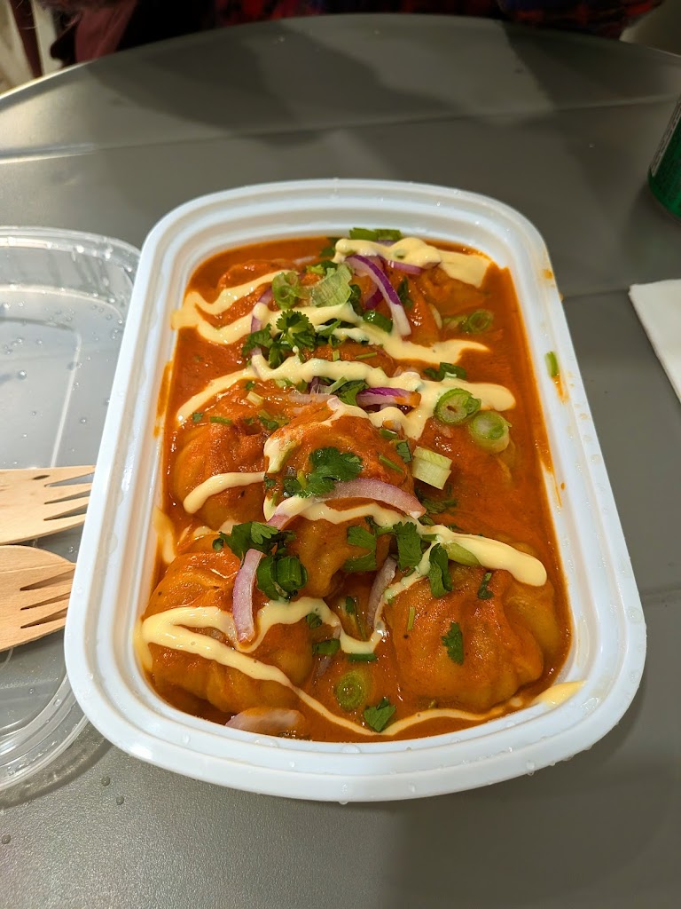 Momo Corner