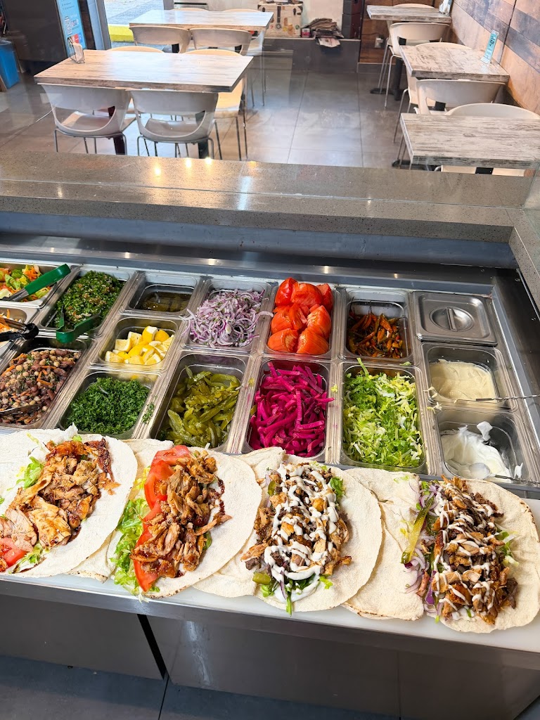 Mooring Eats Shawarma