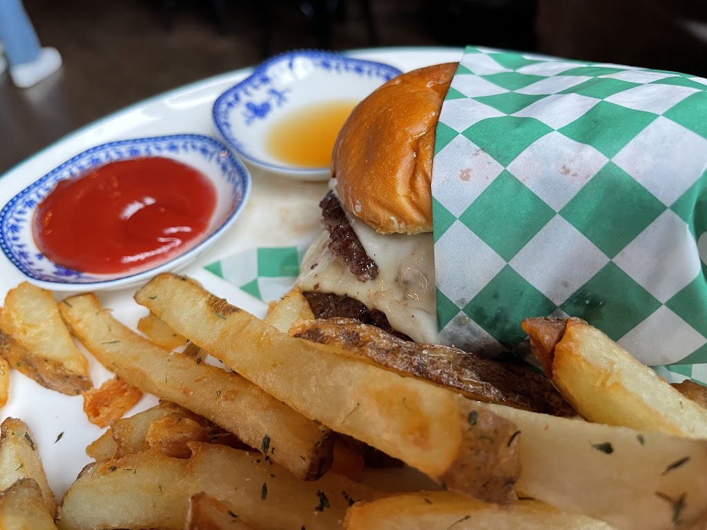 Mother's East Tavern