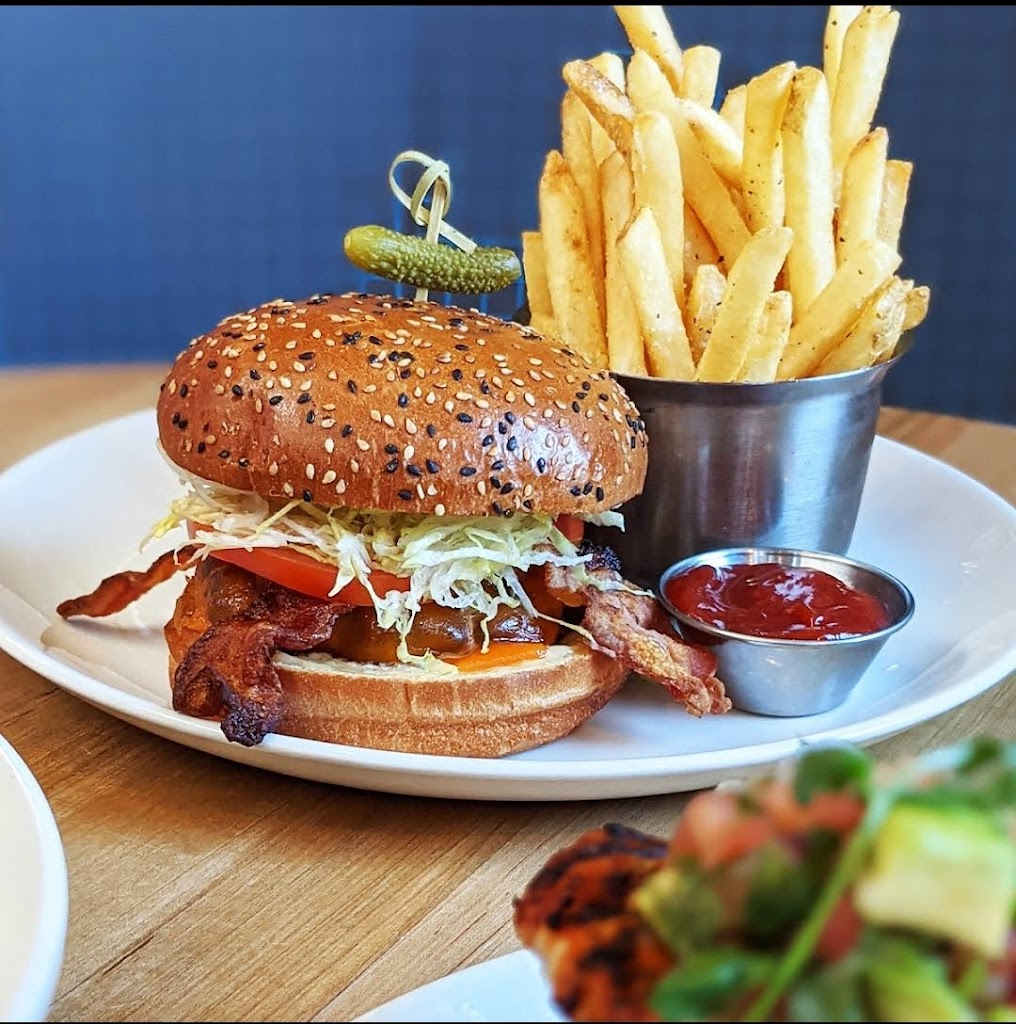 Moxies Bramalea City Centre Restaurant