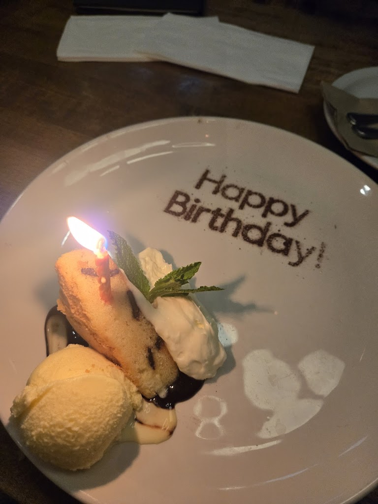 Moxies Bramalea City Centre Restaurant