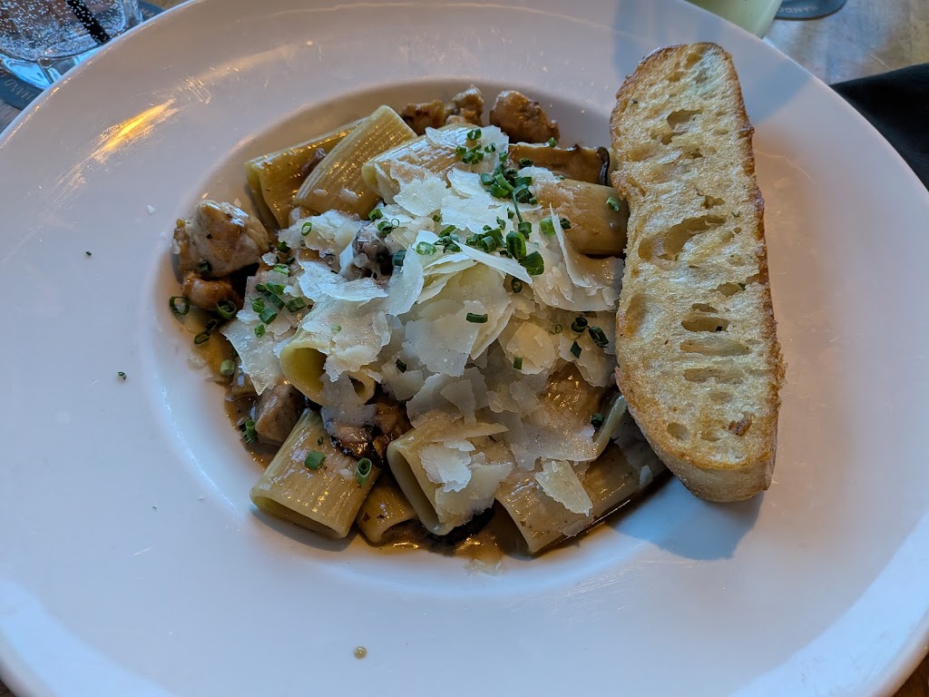 Moxies Bramalea City Centre Restaurant