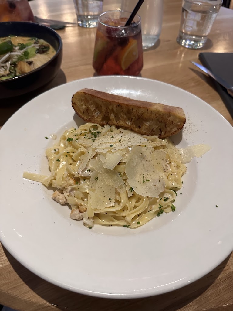 Moxies Scarborough Restaurant