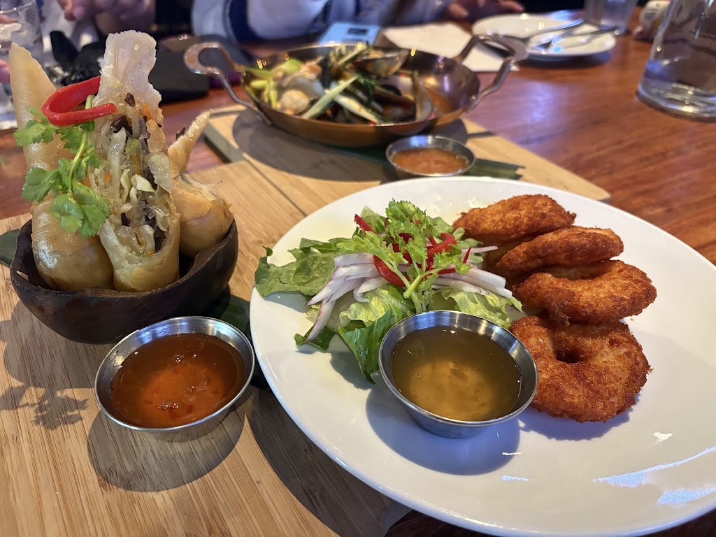Muay Thai Bar & Restaurant