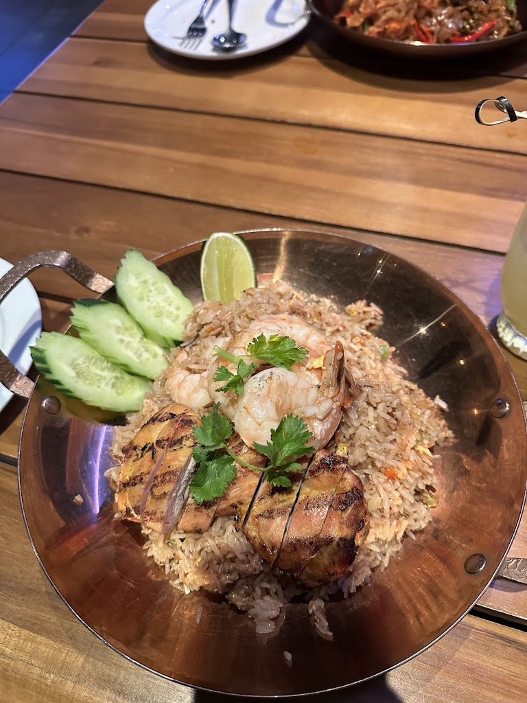 Muay Thai Bar & Restaurant
