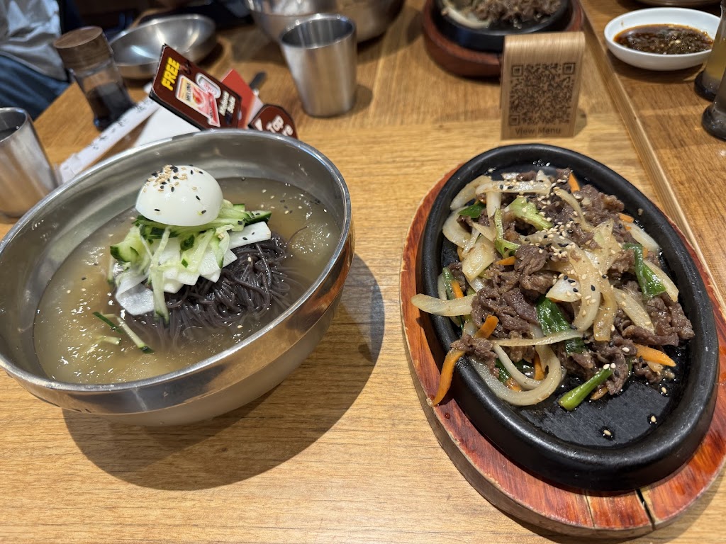 Myeongdong Gyoza Kalguksu - Korean Restaurant (Bloor)