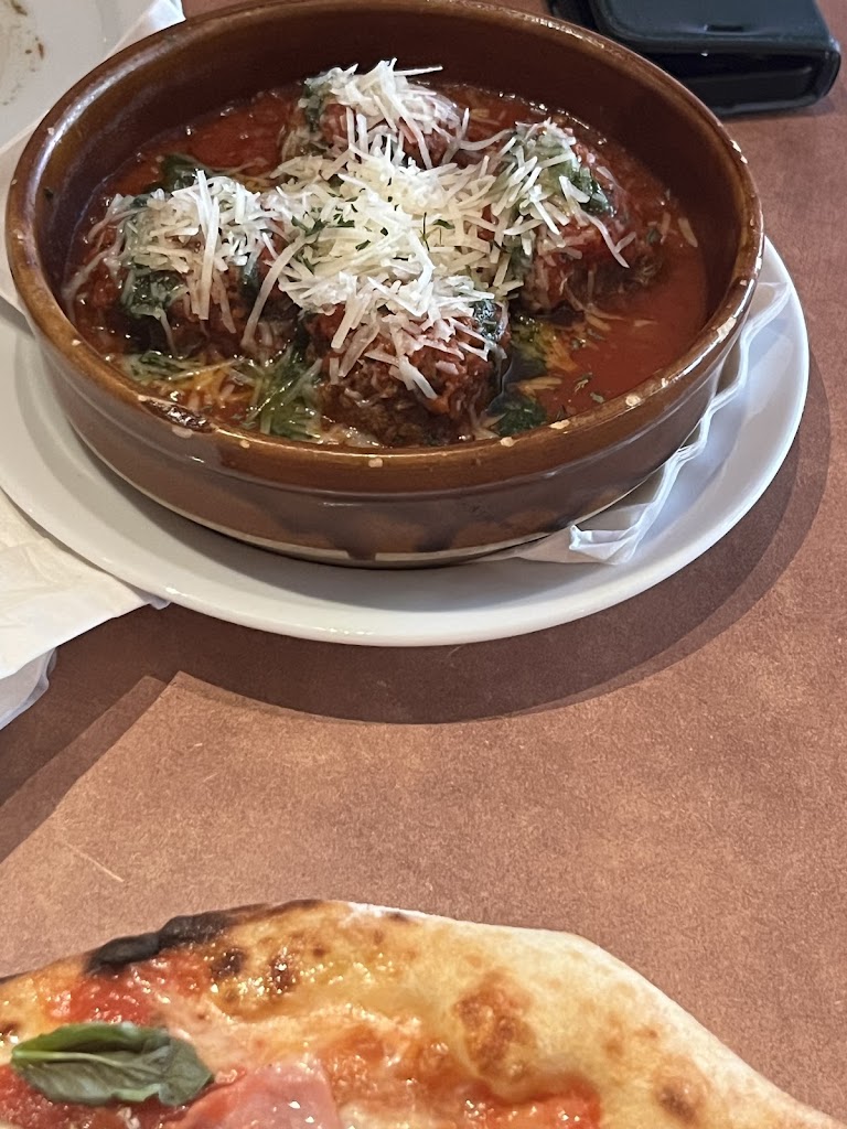 Napoli Centrale Pizzeria